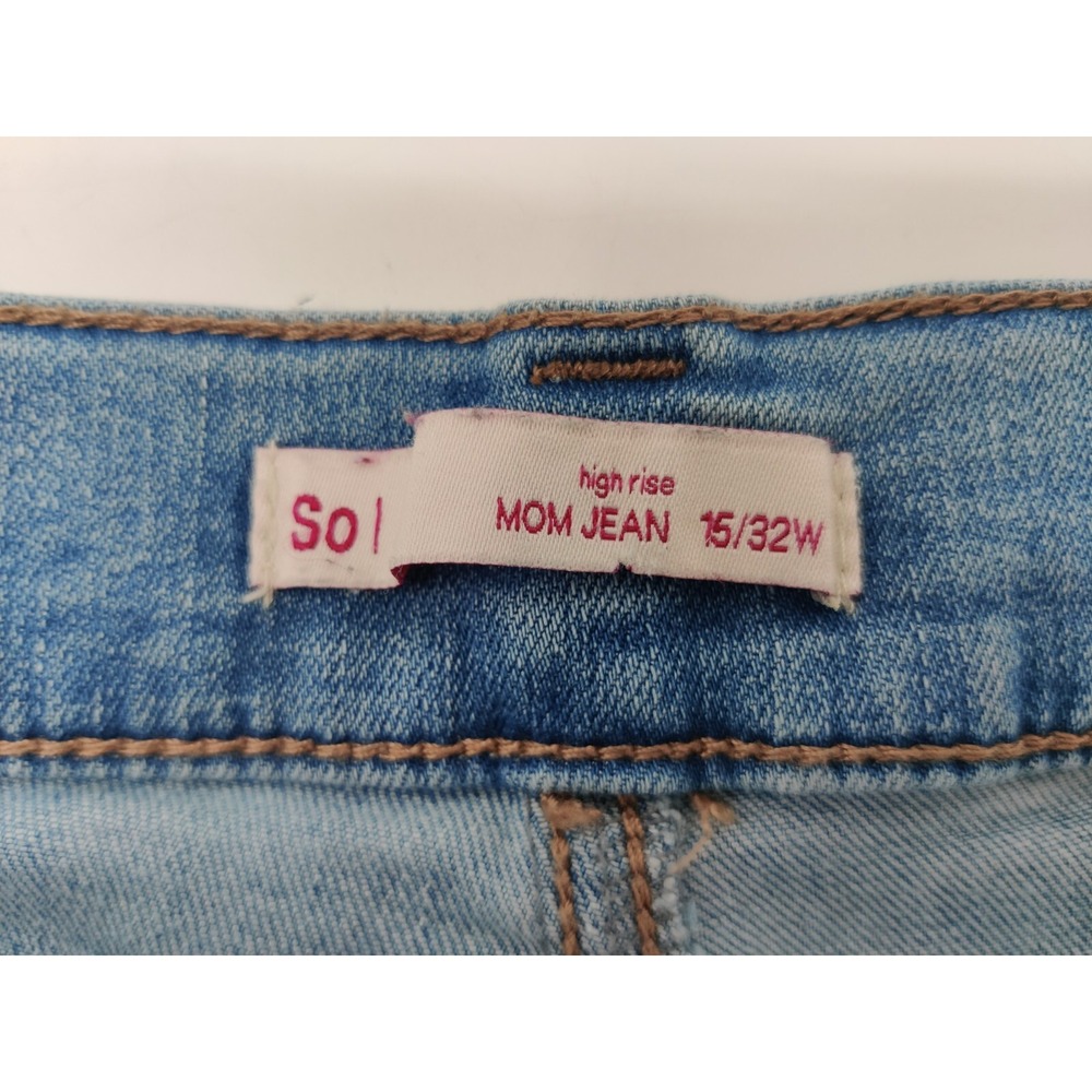 SO‎ High Rise Mom Jeans Light Wash Blue Tapered Leg Denim Size 15/32W - Picture 3 of 11